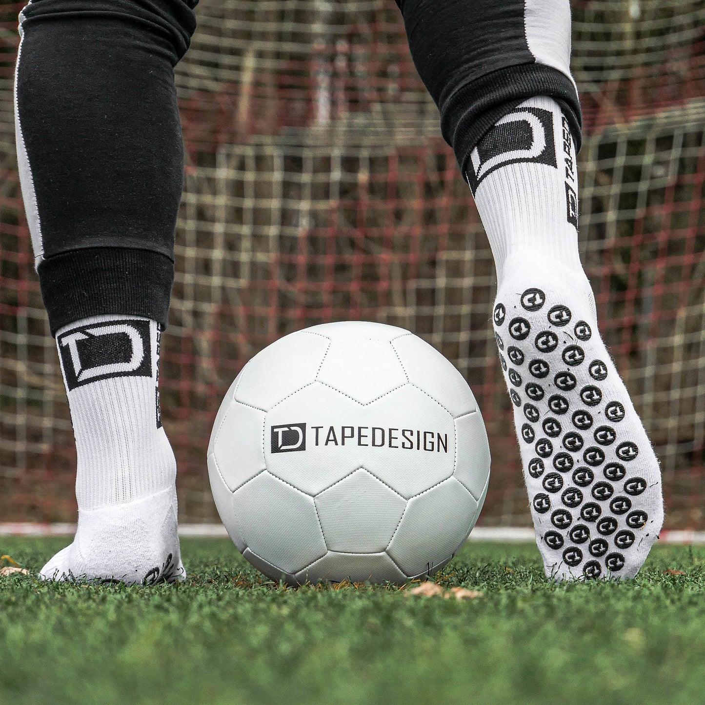 TAPEDESIGN Grip Socks