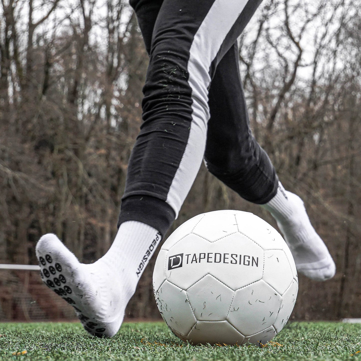 TAPEDESIGN Grip Socks